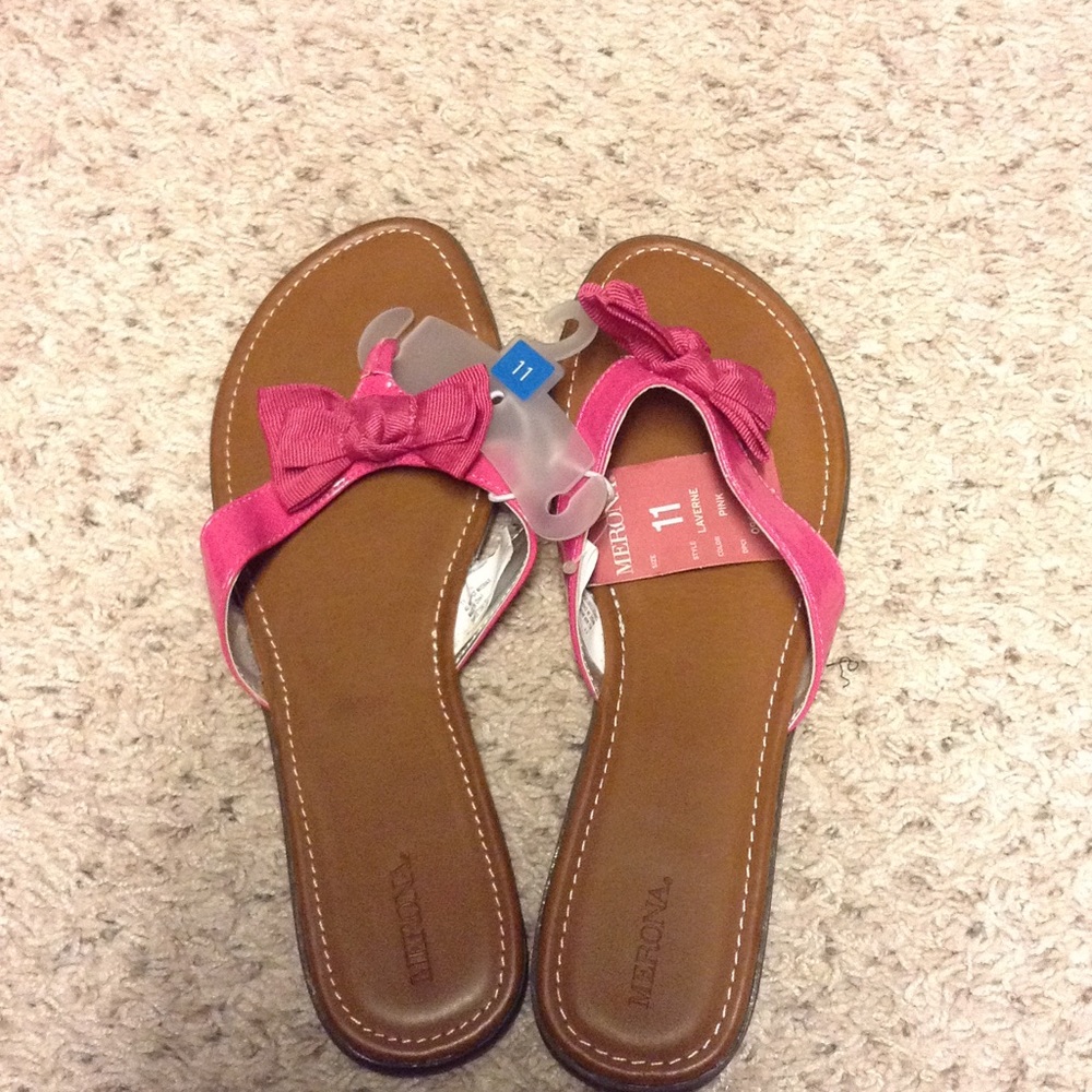 New hot pink bow flip flops size 11